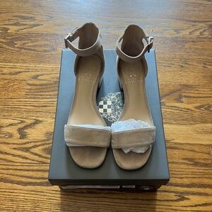 Vince Camuto Sasseta child suede dress shoe in Tipsy Taupe color size 6M